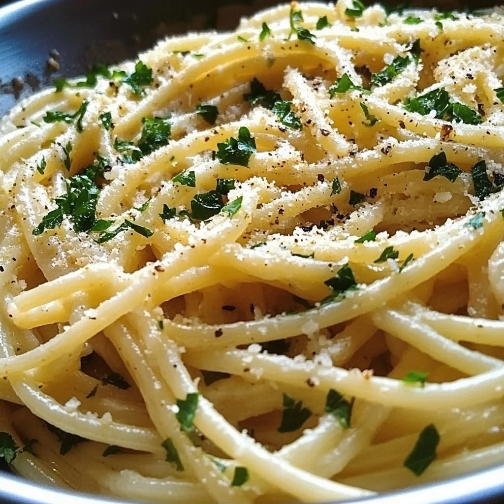 One Pot Garlic Parmesan Pasta: 25 Minutes to Creamy Bliss