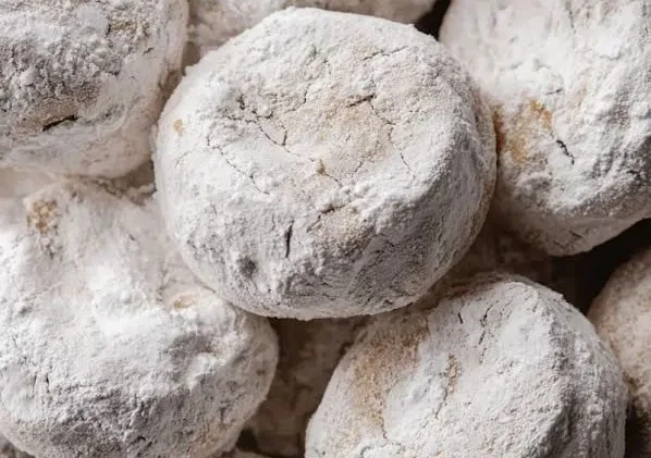 Old-Fashioned Cafeteria Peanut Butter Candy